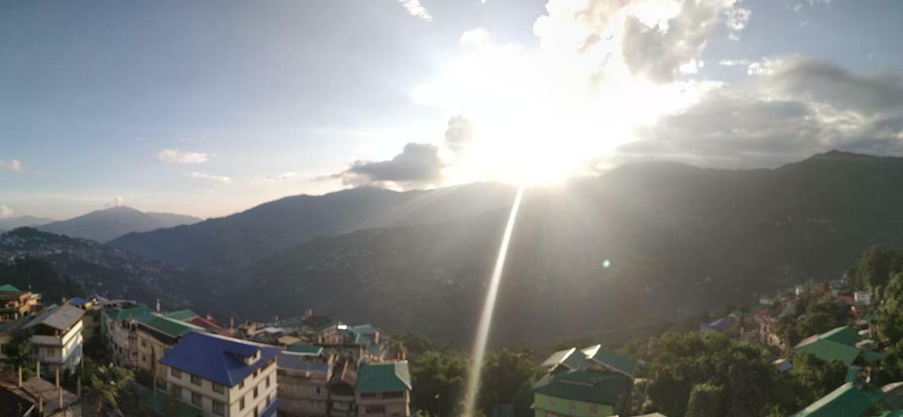 Mayel-Lyang Residency Hotel Gangtok Exterior photo